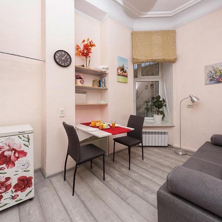 Comfortable Apartment In The Very Center Of 오데사 외부 사진